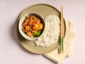 Korean Chicken Stew (Dak-bokkeum-tang)